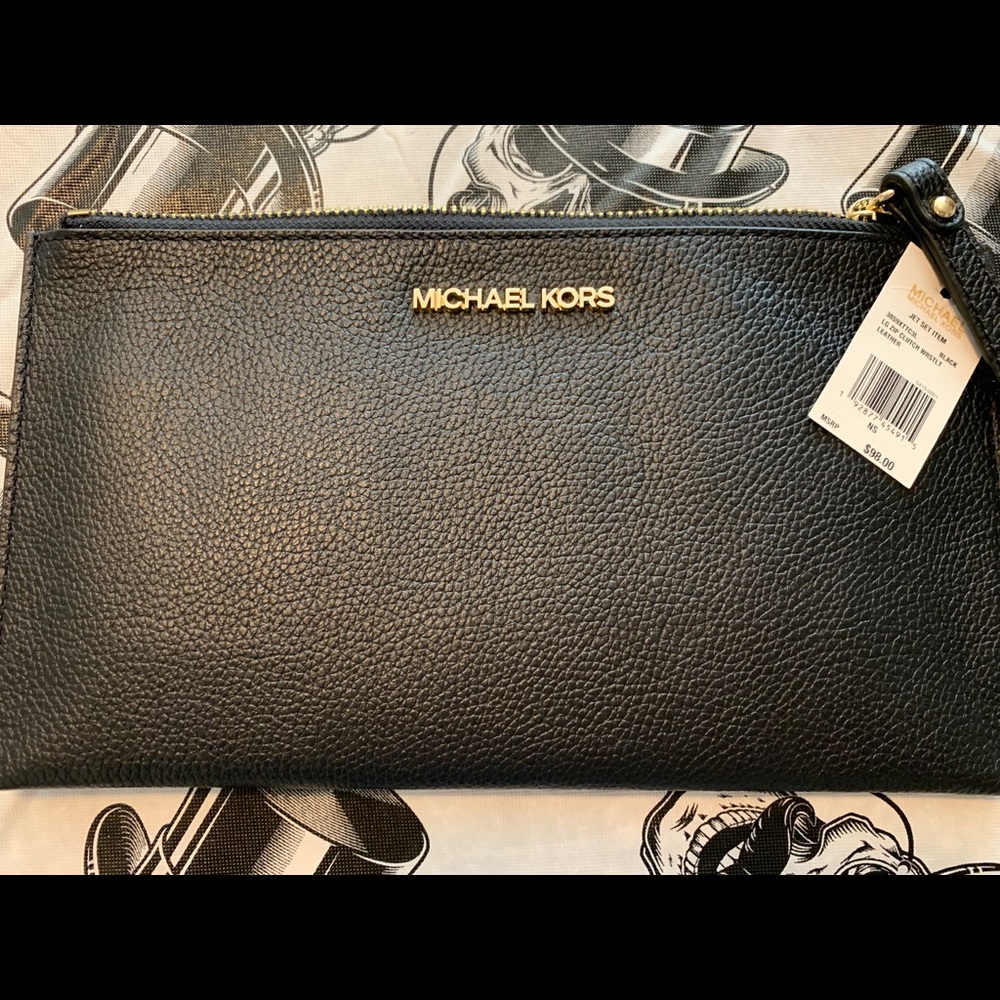 Black Michael Kors Jet Set wristlet